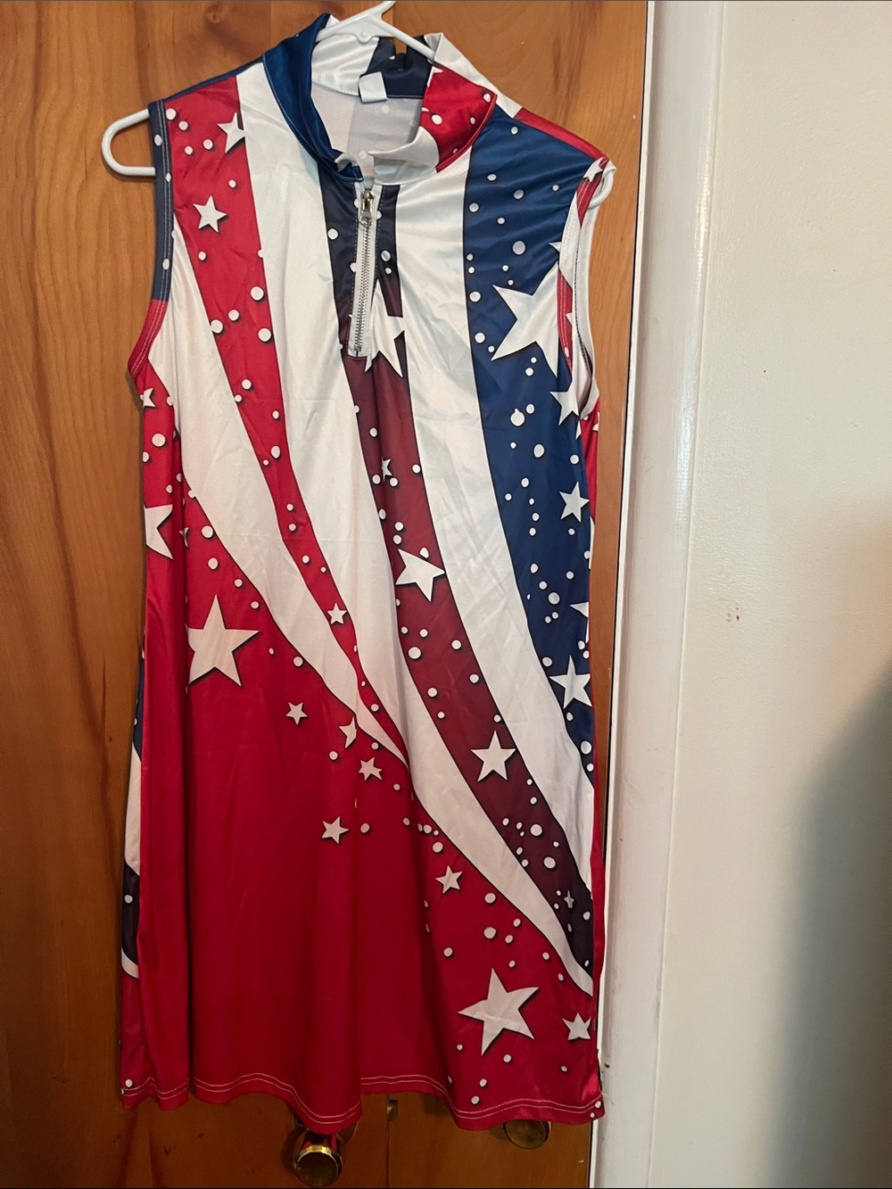 Woman’s Sleeveless Star-Print Golf Dress in Red, White & Blue